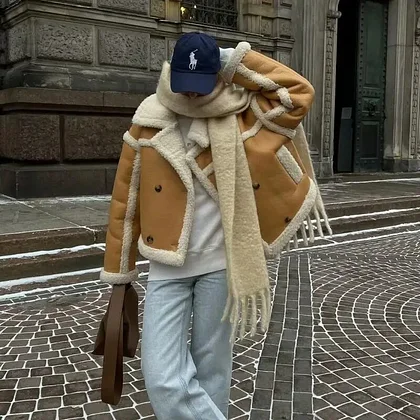 Women Patchwork Cropped Jackets Pu Leather Fur Lambswool Fashion Thicken Lapel Collar Short Overcoats Winter Lady Warm Outwear