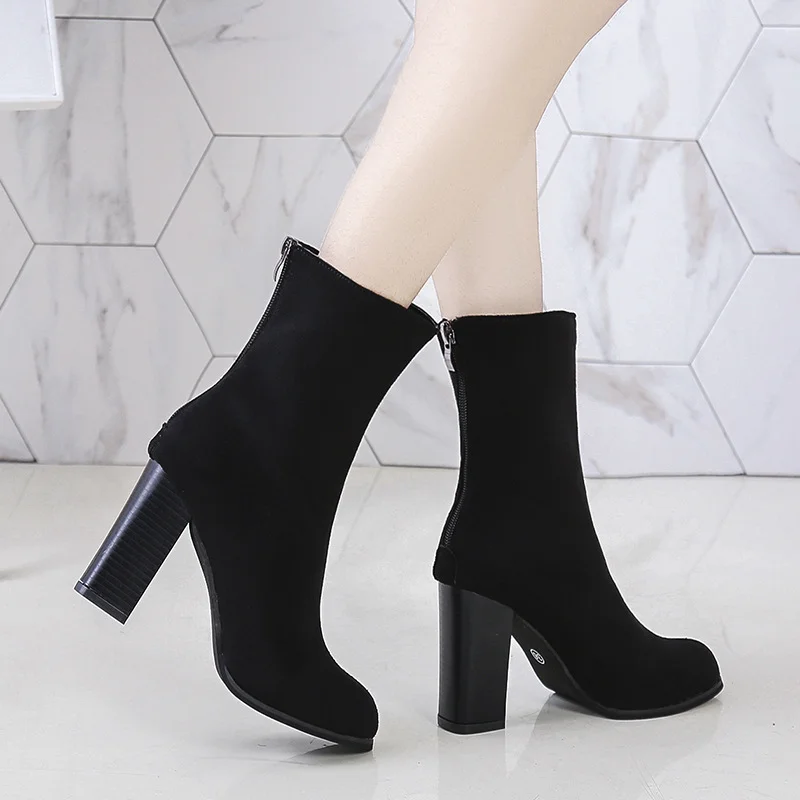 Yyvonne Size 2024 Autumn And Winter New Women's Boots High Heels, Coarse Heels, Frosted Medium-Sized Fashion Boots, Fashionable Women's Shoes