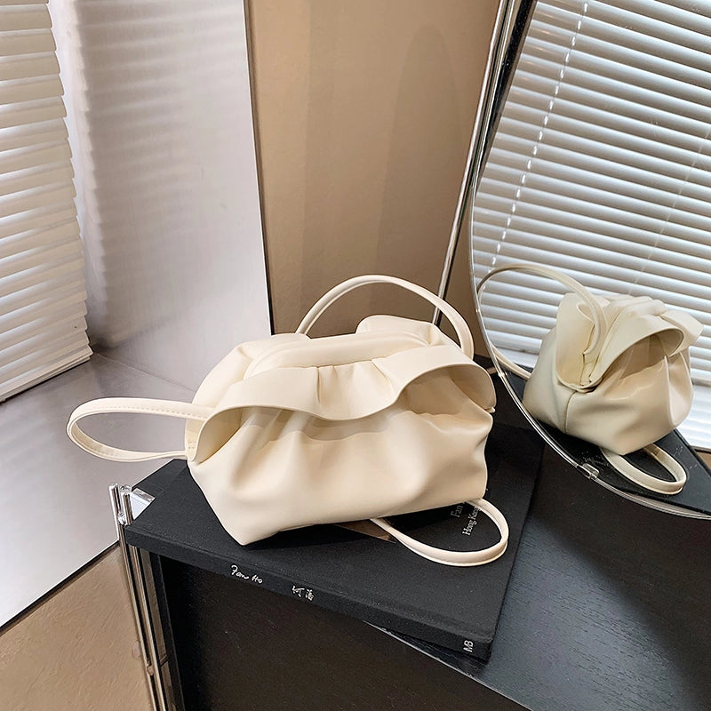 Women’s Medium Pu Leather Solid Color Vacation Classic Style Sewing Thread Square Buckle Crossbody Bag