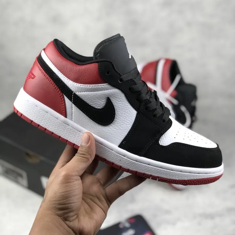 1 Black toe red White