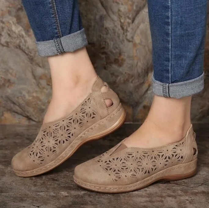 Qengg New Women Sandals Fashion Vintage Hollow Thick Sole Wedges Flats Casual Gladiator Walking Shoes Zapato Plano Mujer