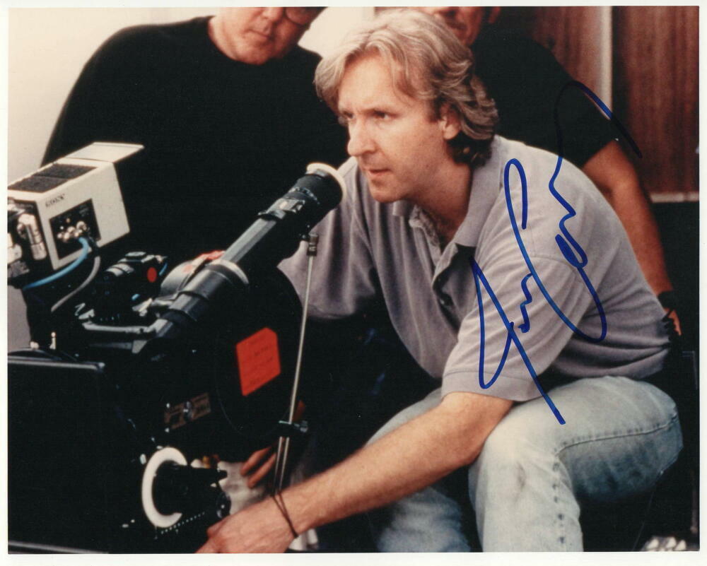 JAMES CAMERON SIGNED AUTOGRAPH 8X10 Photo Poster painting - RARE TITANIC AVATAR DIRECTOR W/ JSA