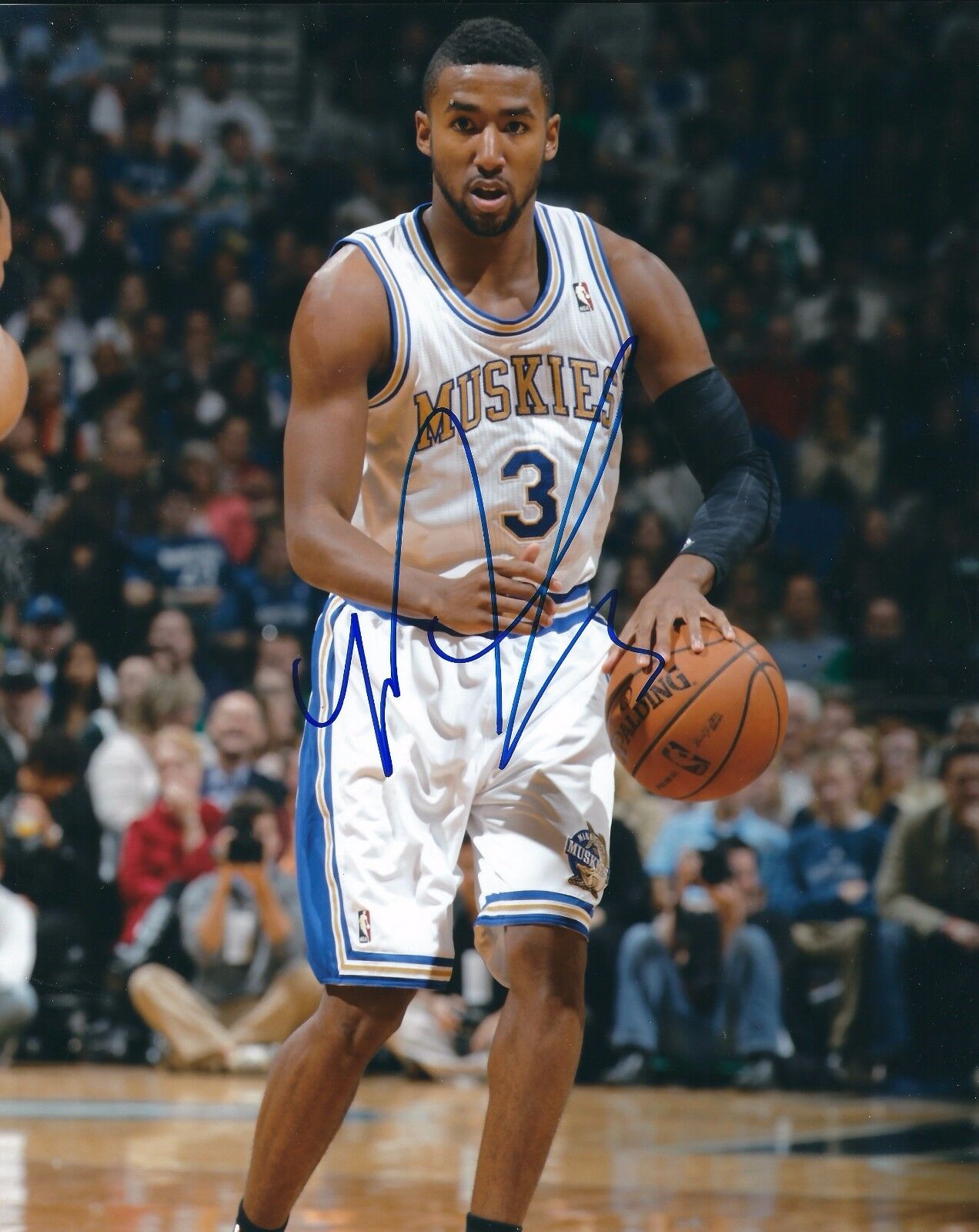 Signed 8x10 MALCOLM LEE Minnesota Timberwolves Autographed Photo Poster painting w/COA