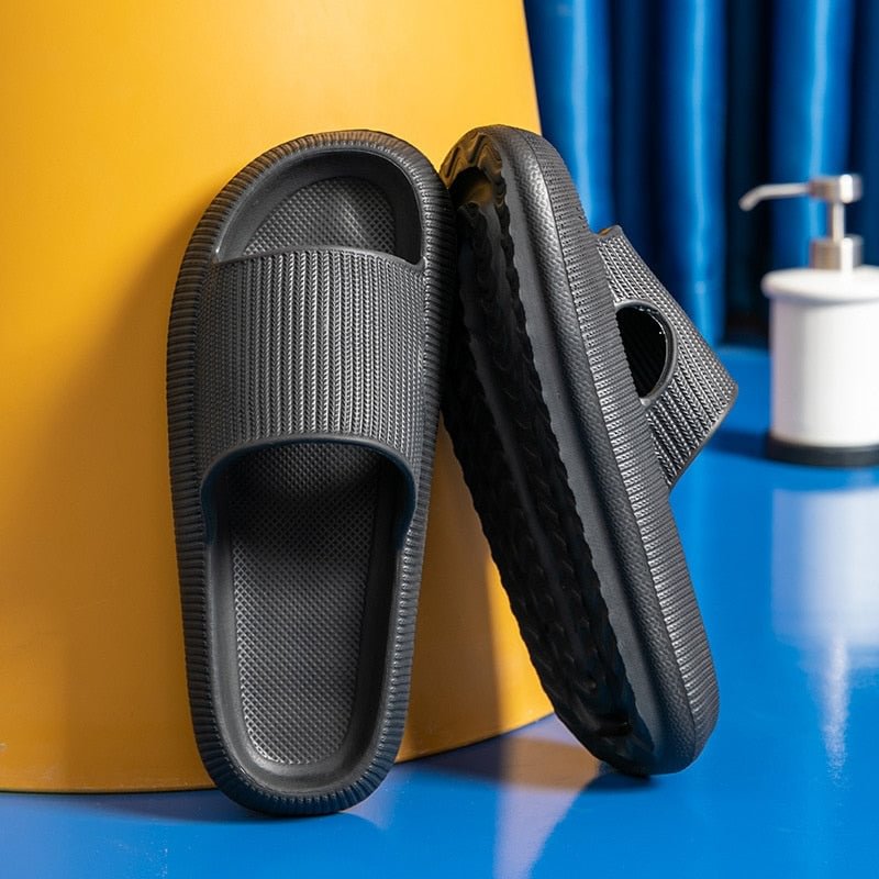 Man Women Slipper Quick-Drying Thickened Non-Slip Sandals Thick Sole House Slippers Bathroom Footwear Summer Beach Sandal