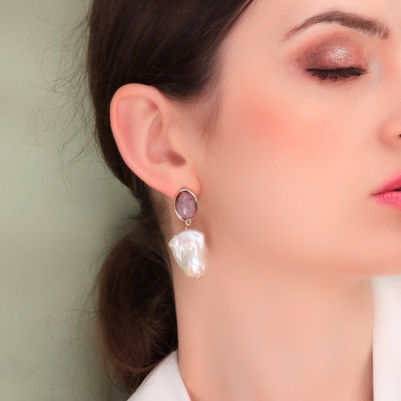 Retro court temperament baroque pearl earrings