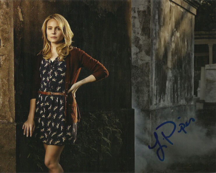 Leah Pipes Originals Autographed Signed 8x10 Photo Poster painting COA