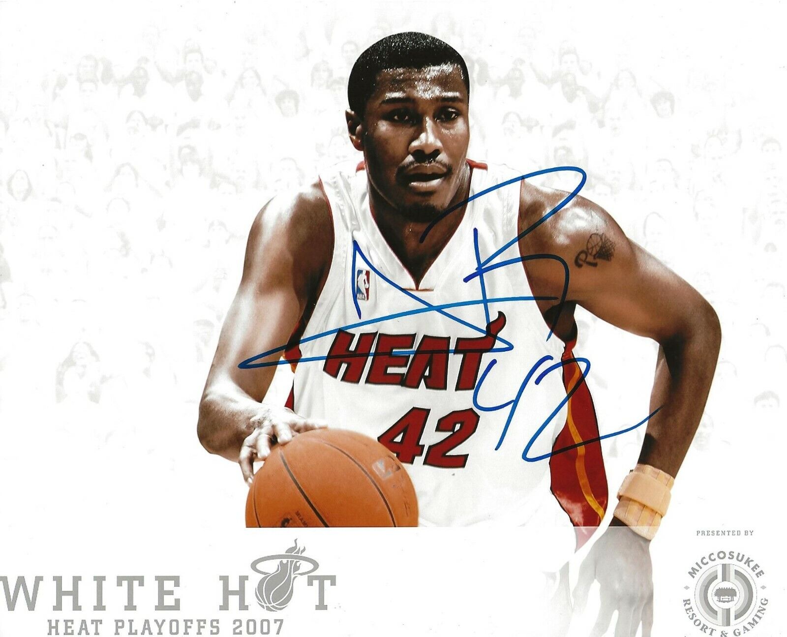 James Posey signed Miami Heat 8x10 Photo Poster painting autographed