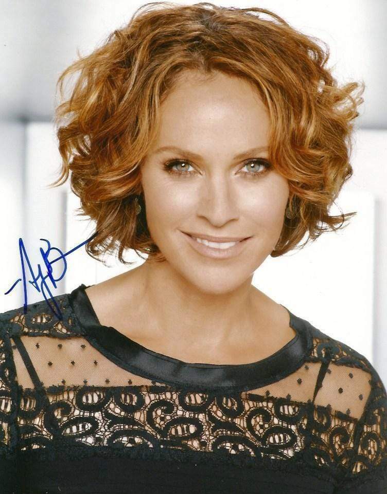 Amy Brenneman ACTRESS autograph, In-Person signed Photo Poster painting