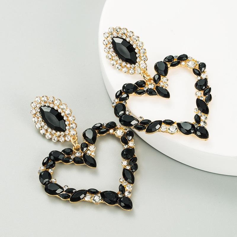 Women hollow heart shape rhinestone earings