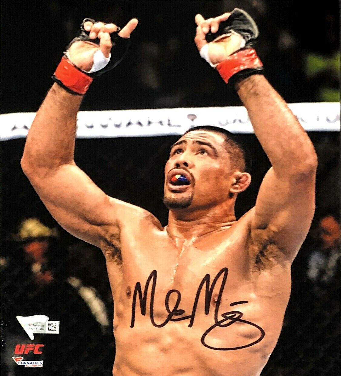 MARK MUNOZ HAND SIGNED AUTOGRAPHED 8X10 UFC MMA Photo Poster painting WITH FANATICS COA 1