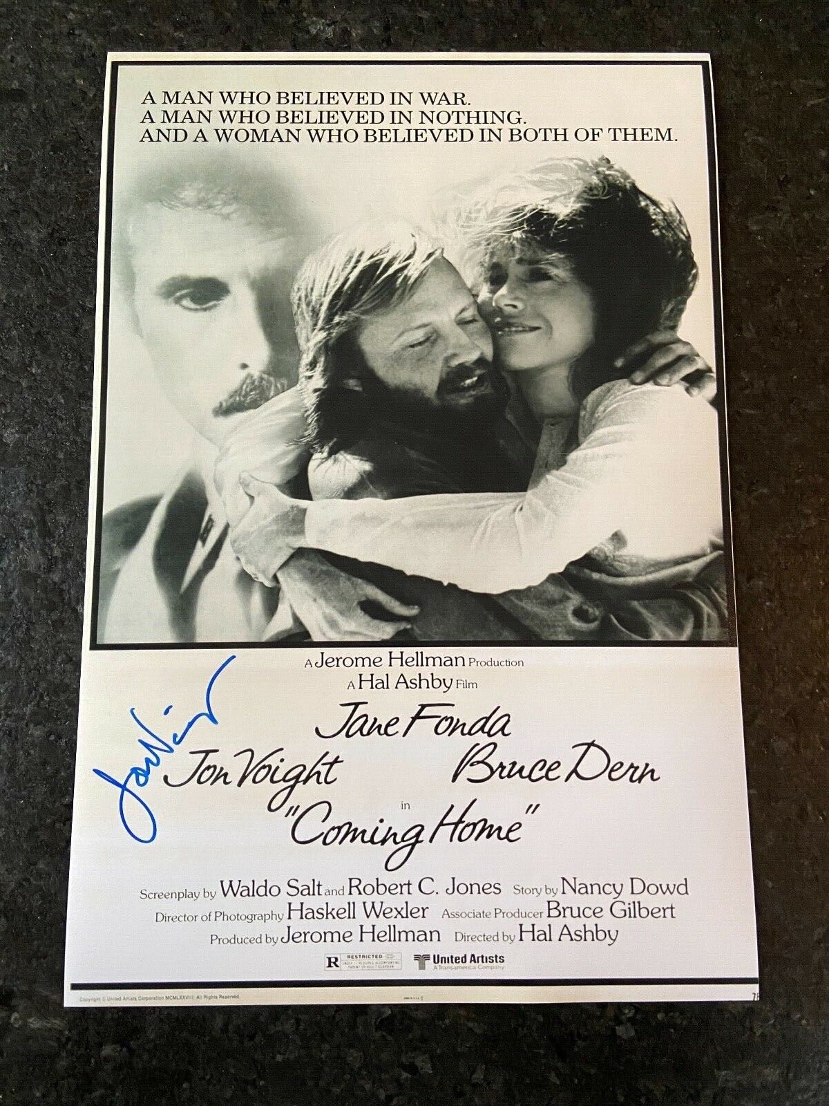 * JON VOIGHT * signed 12x18 poster * COMING HOME * PROOF * 1