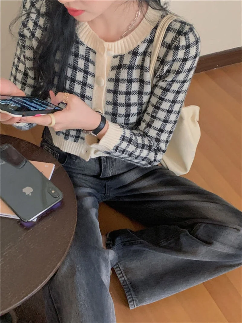 Ins Korean Style Autmun Plaid Cardigan Women Buttons Casual Cropped Knitted Sweaters Coat Pull Femme Blusa De Frio Feminina