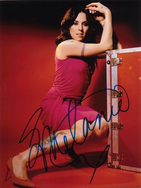 Melanie C 1974- genuine autograph Photo Poster painting 8x11