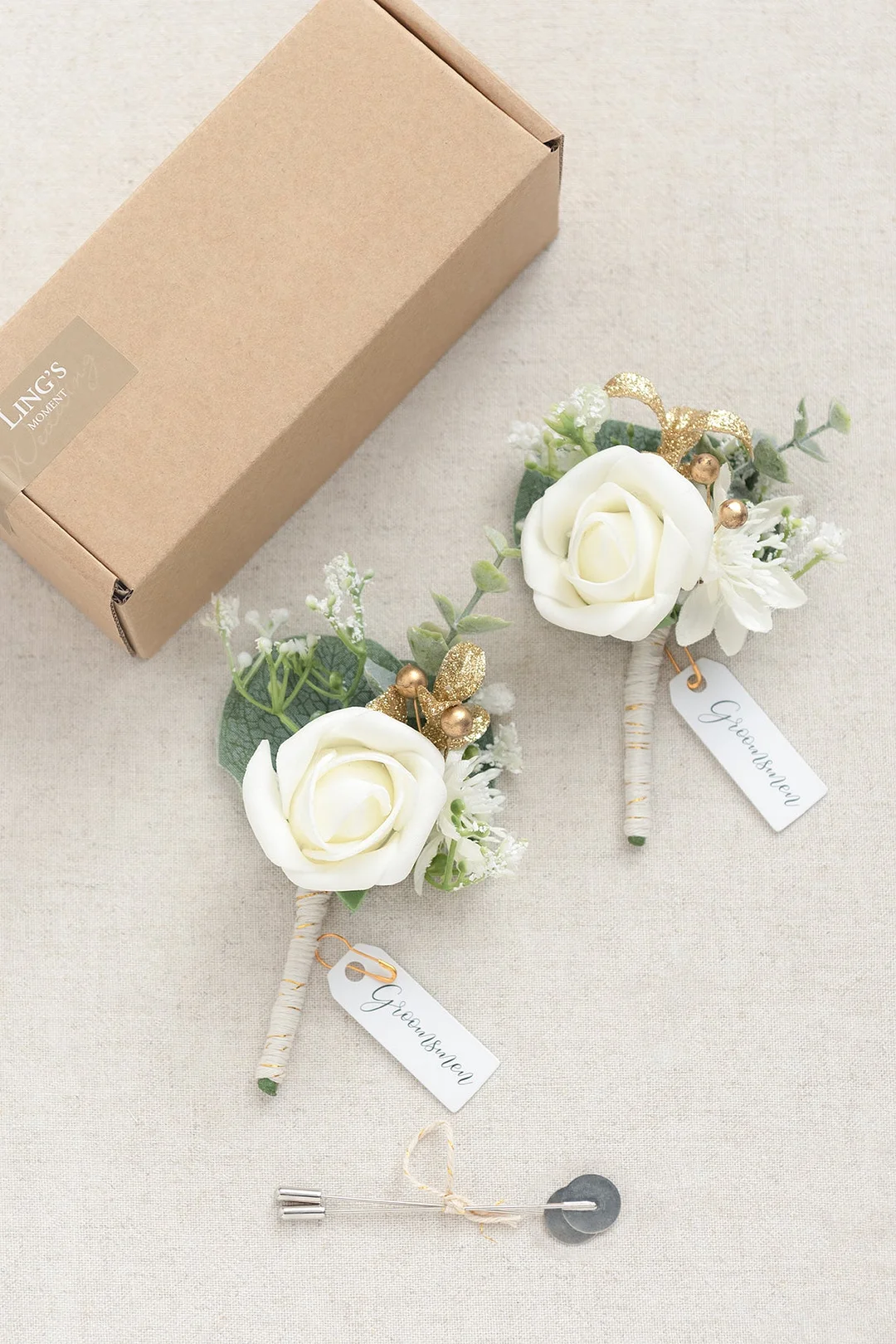 Boutonnieres in Ivory