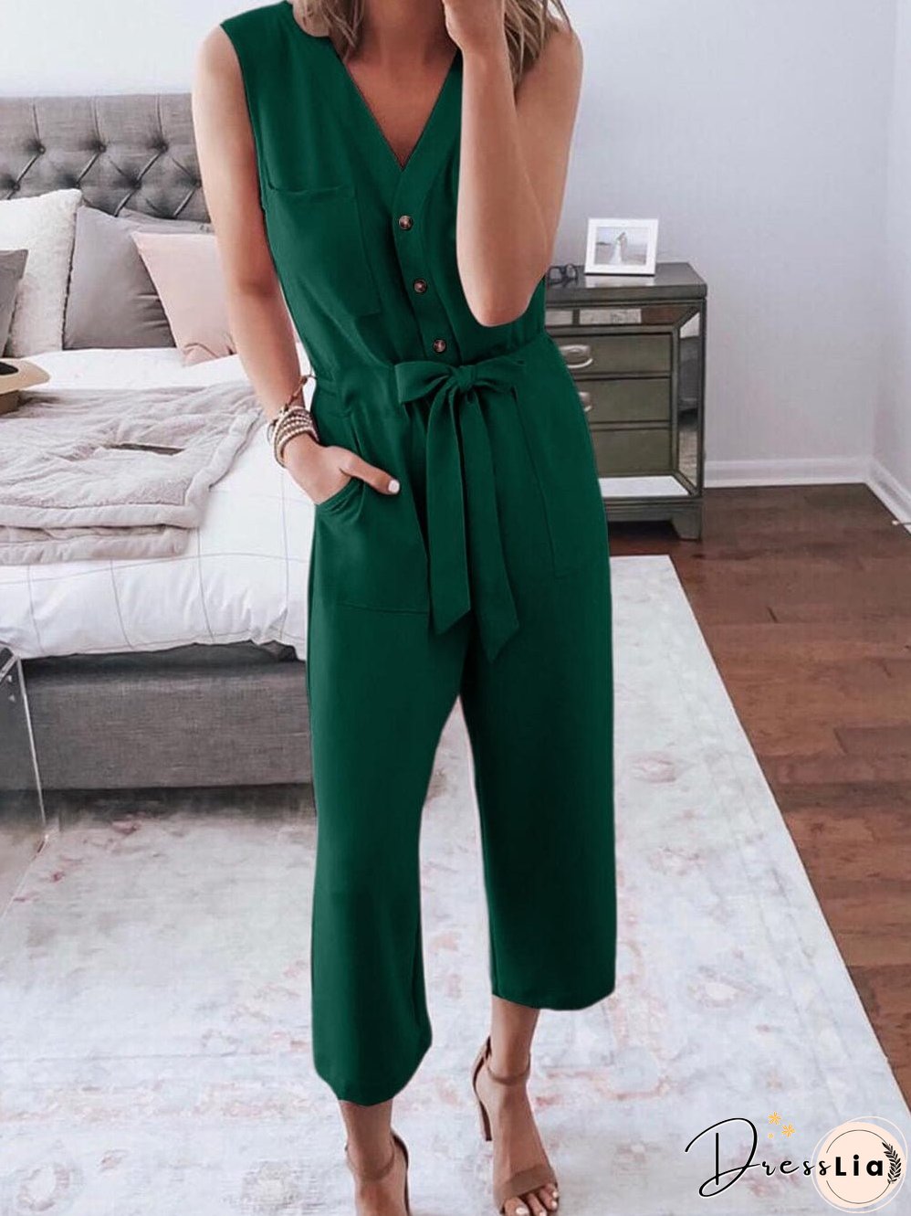 Fashionable Jumpsuit for All Occasions