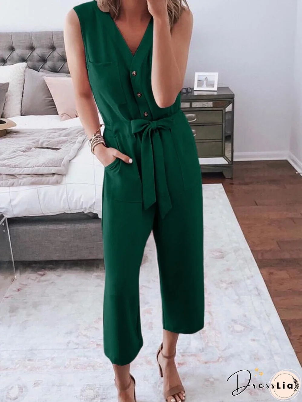 Fashionable Jumpsuit for All Occasions