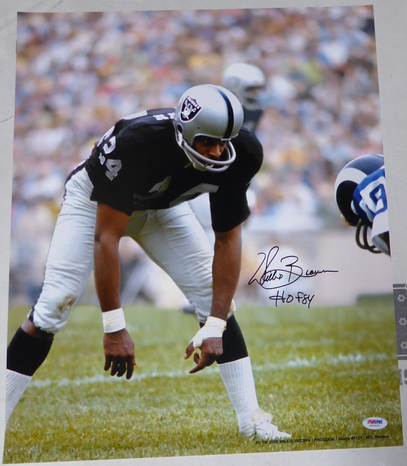 Willie Brown Signed Raiders Football 16x20 Photo Poster painting PSA/DNA COA Picture Autograph