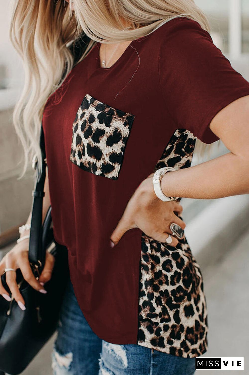 Printed Irregular V-Neck Pocket T-Shirt