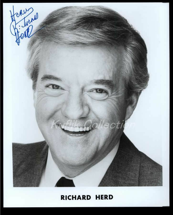 Richard Herd - Signed Autograph Headshot Photo Poster painting - Seinfeld