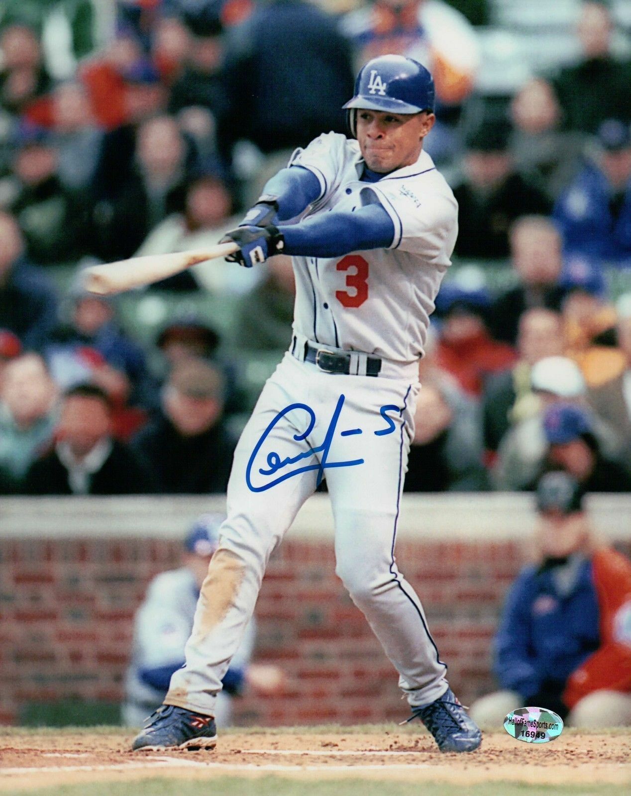 Cesar Izturis Signed 8X10 Photo Poster painting Autograph LA Dodgers Road Swinging Auto COA