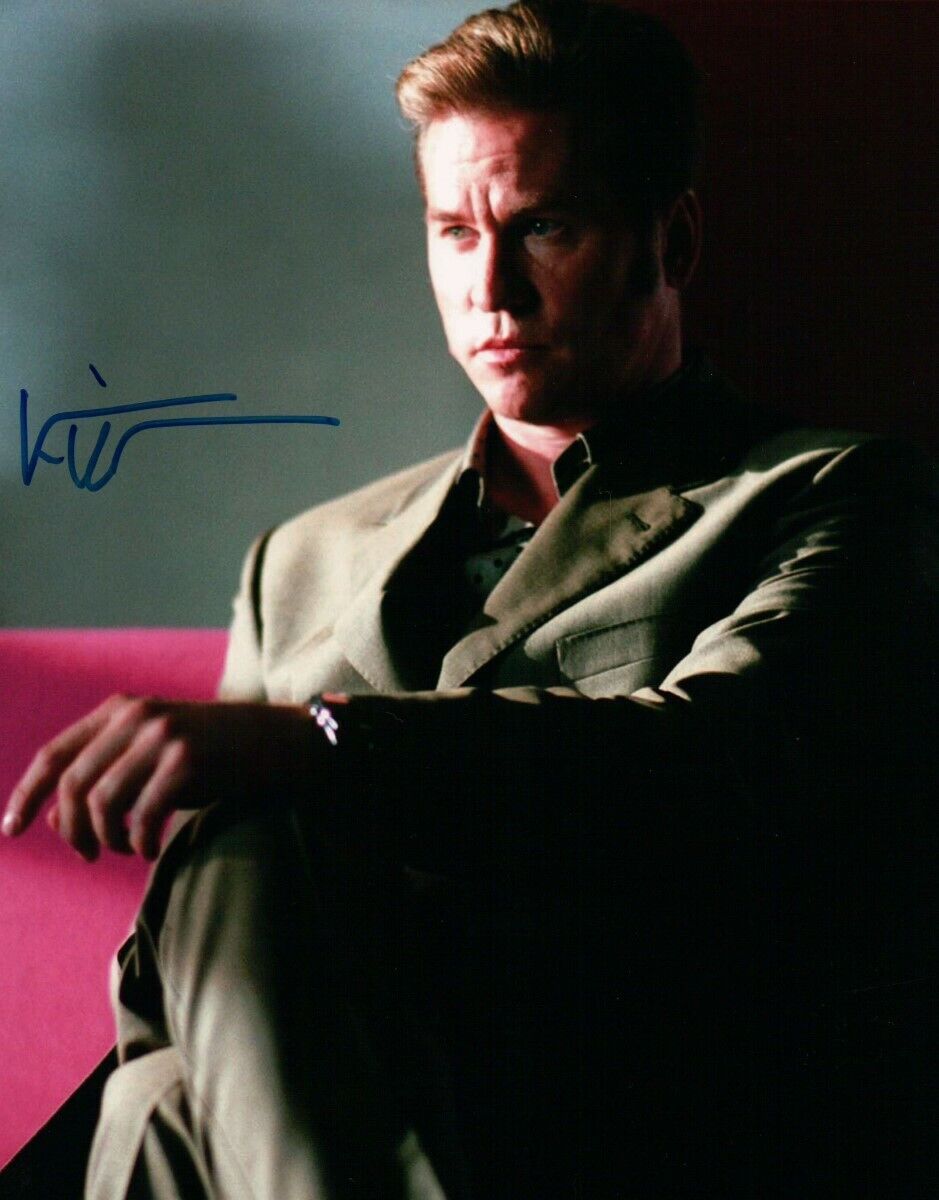 Val Kilmer Signed Autographed 8X10 Photo Poster painting Kiss Kiss Bang Bang Sitting JSA