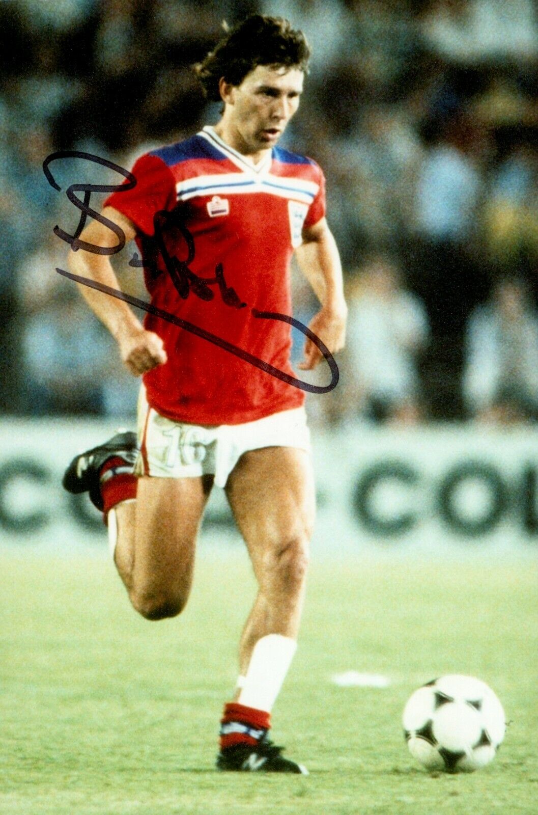 Bryan Robson Signed 6x4 Photo Poster painting England Manchester United Genuine Autograph + COA