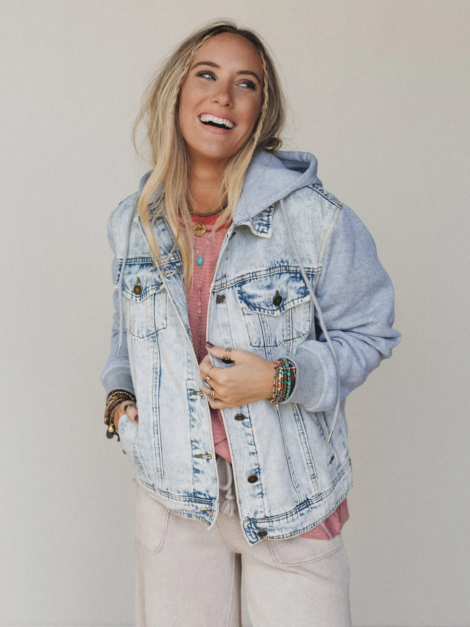 The Nest My Boyfriends Denim Jacket - Blue Light Wash