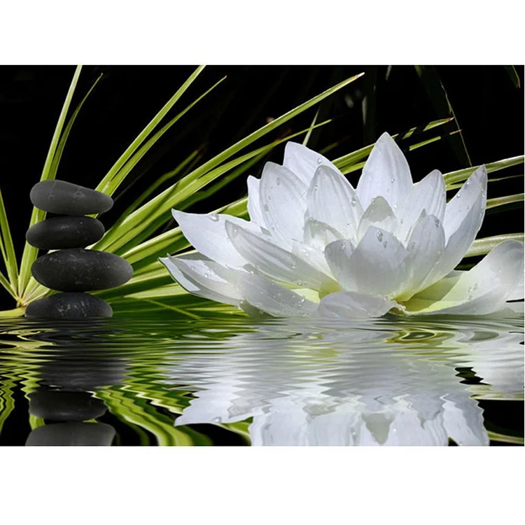 White Lotus - Round Drill Diamond Painting - 40x30cm(Canvas)