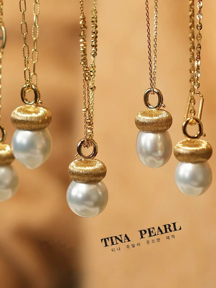 TINA Jewelry 18K gold pearl pendant, creative acorn image  (Main image shows Australian sea pearl)