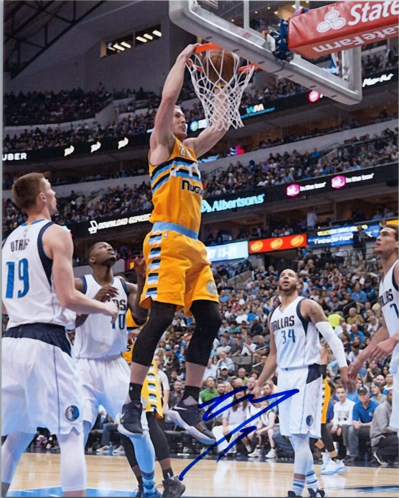 ~~ MASON PLUMLEE Authentic Hand-Signed Denver Nuggets