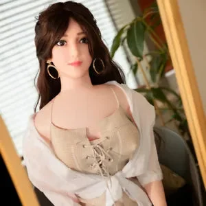 Pornhint Dark is Tonight's Girlfriend for the Pornstar Experience Doll