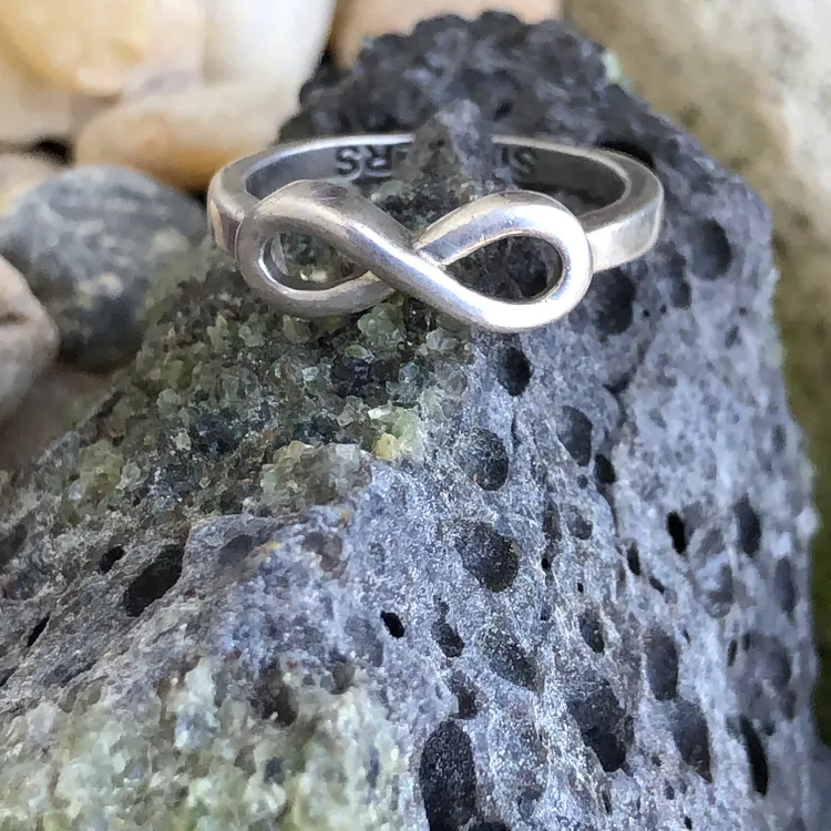 Sterling Silver Infinity Ring Sisters Size 5