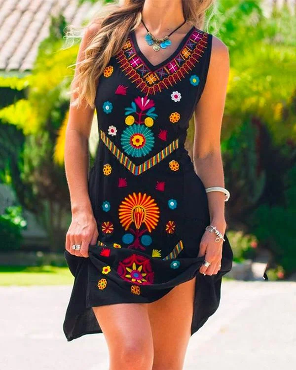 Holiday Sleeveless Floral Dresses