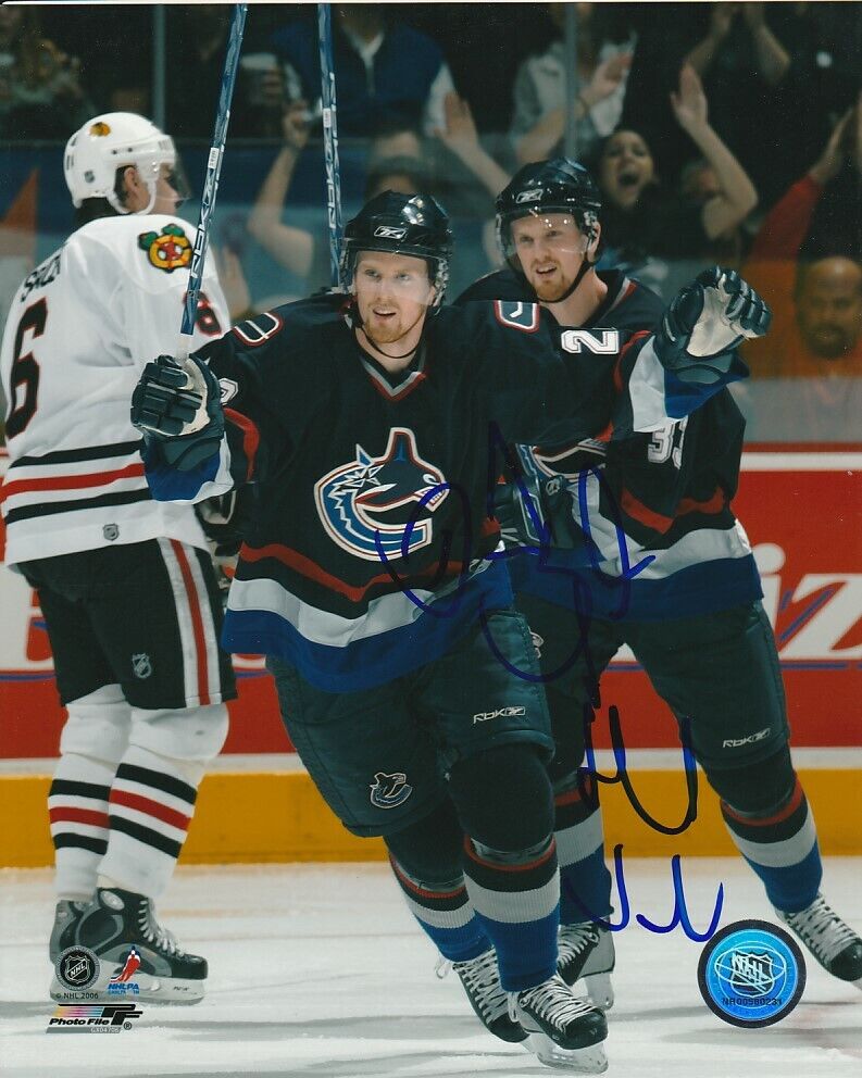 DANIEL & HENRIK SEDIN TWINS SIGNED VANCOUVER CANUCKS 8x10 Photo Poster painting #4 Autograph