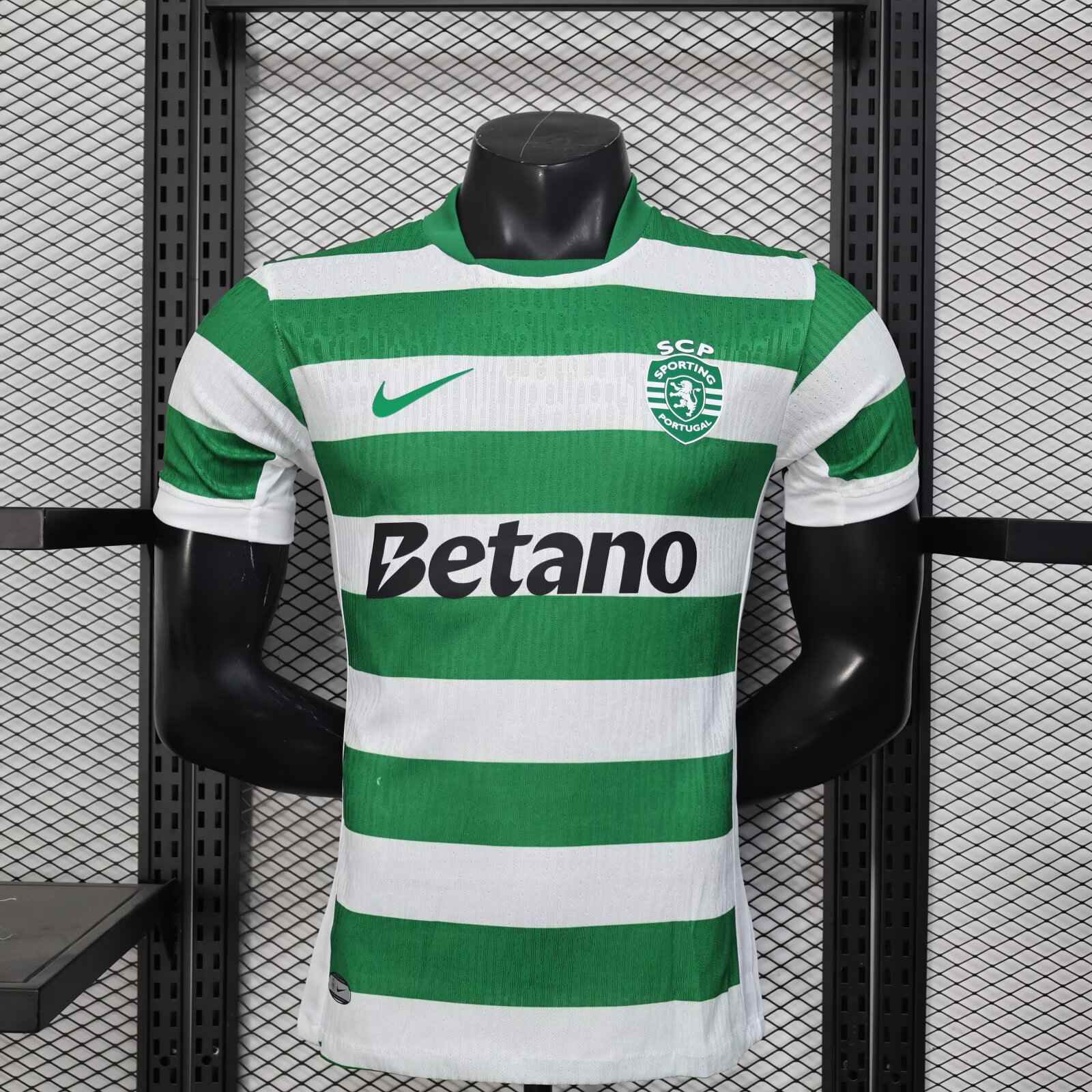 2025/2026 Player Version Sporting Lisbon Home Football Jersey 1:1 Thai Quality（The player version jersey is a bit tight, please pay attention to the size selection）
