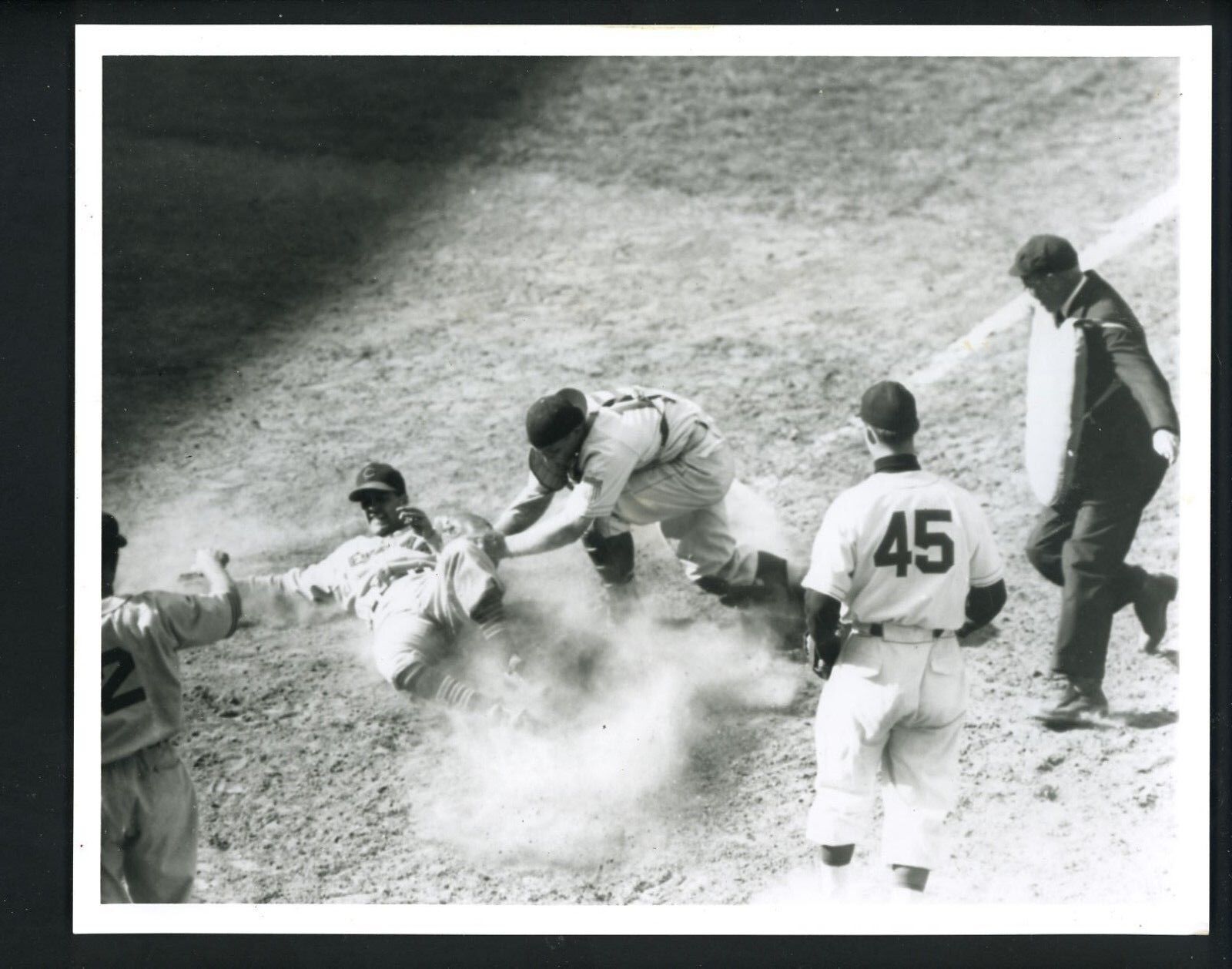 Lou Boudreau Mike Tresh George Pipgrass 1946 Press Photo Poster painting Indians White Sox