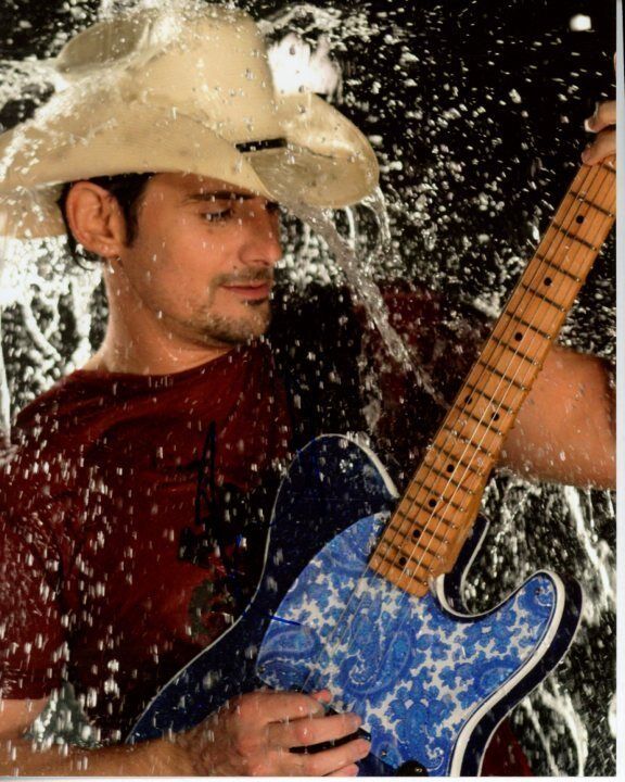 BRAD PAISLEY Signed Autographed Photo Poster painting