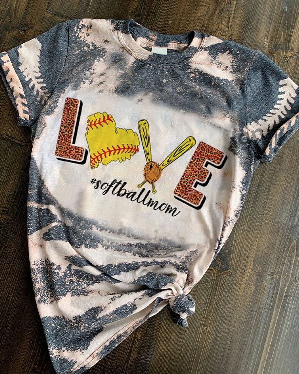 Love Softball Mom Tee