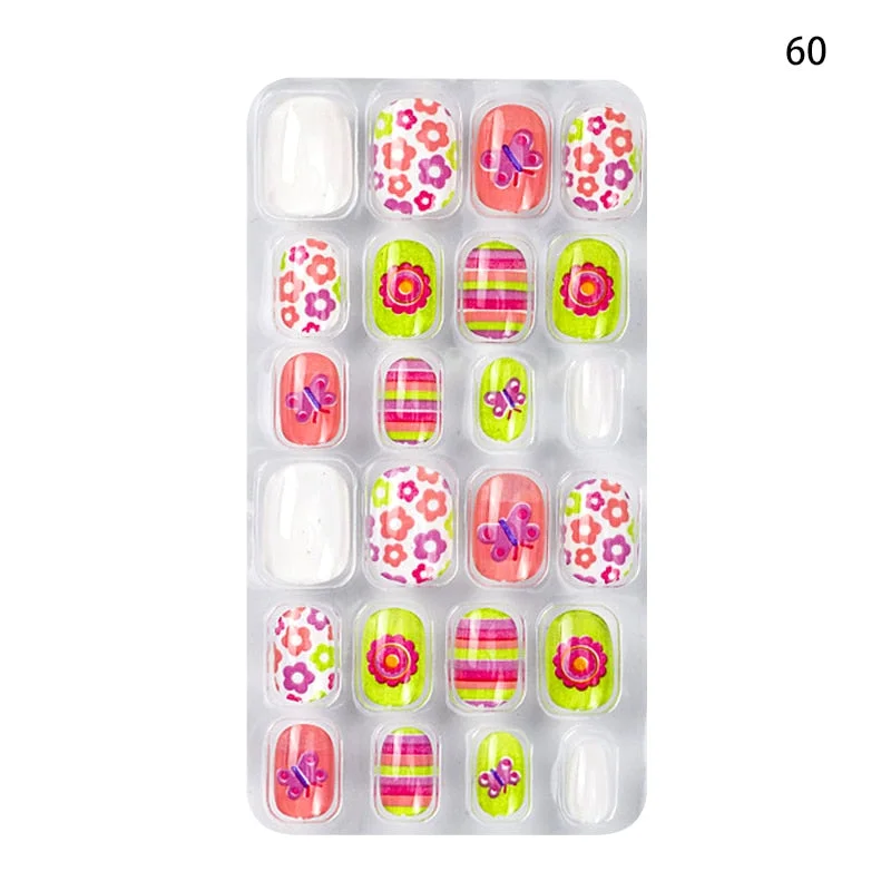 Children Adult 24 Fake Nails Christmas Cartoon Pattern Boxed Children Simple Wear-resistant Finished Full Covering Nail Sticker