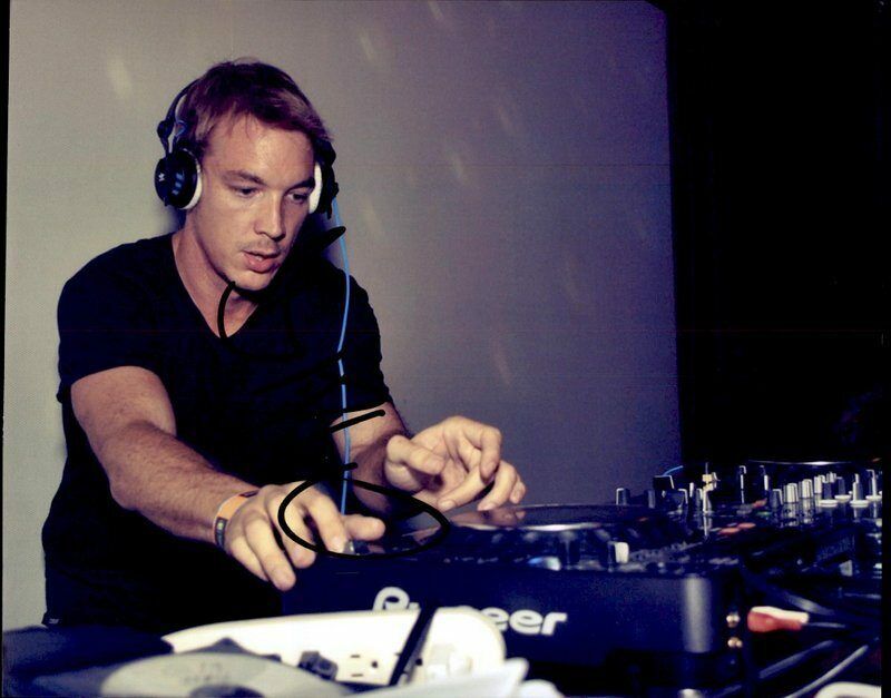 Diplo authentic signed EDM DJ 8x10 Photo Poster painting W/Cert Autographed EDC Dub step A2