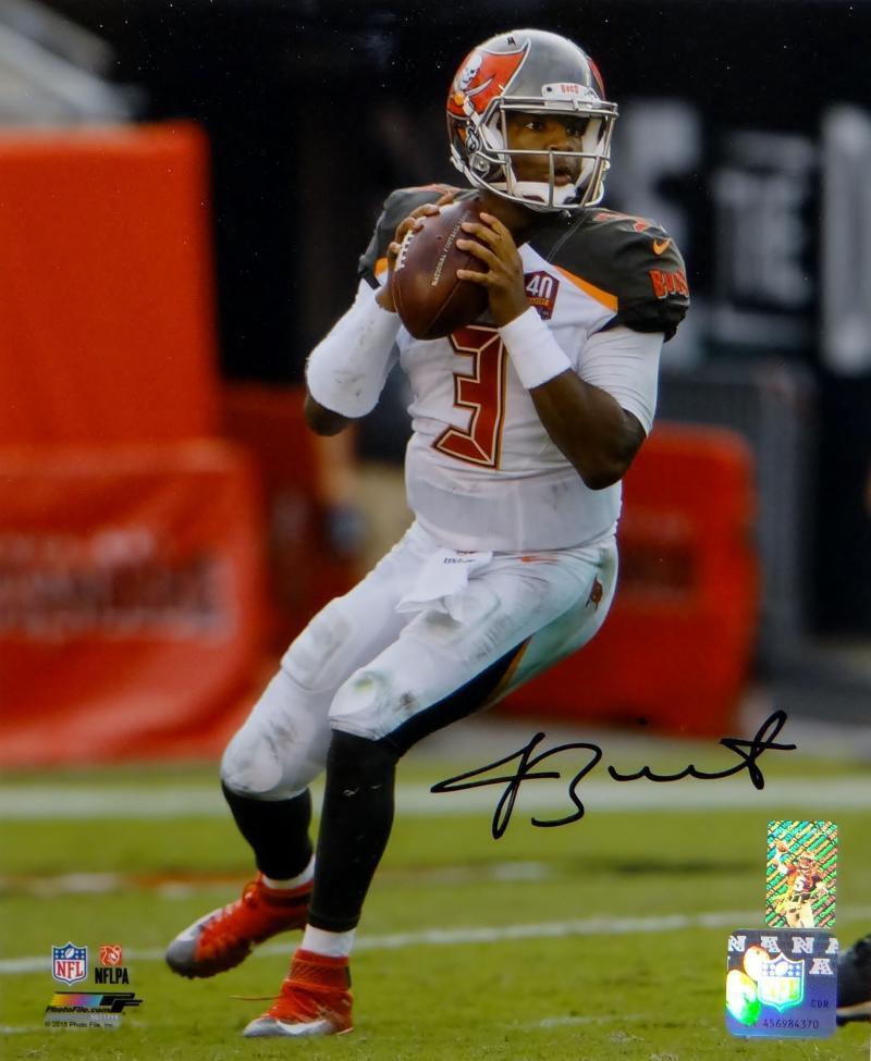 Jameis Winston Autographed Tampa Bay 8x10 Passing PF Photo Poster painting- Winston Hologram