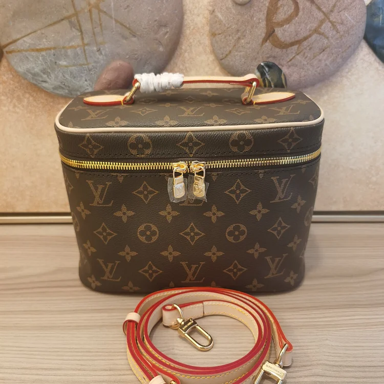 LV  Cosmetic Bag for Women