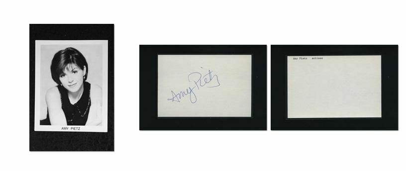 Amy Pietz - Signed Autograph and Headshot Photo Poster painting set - Caroline/City