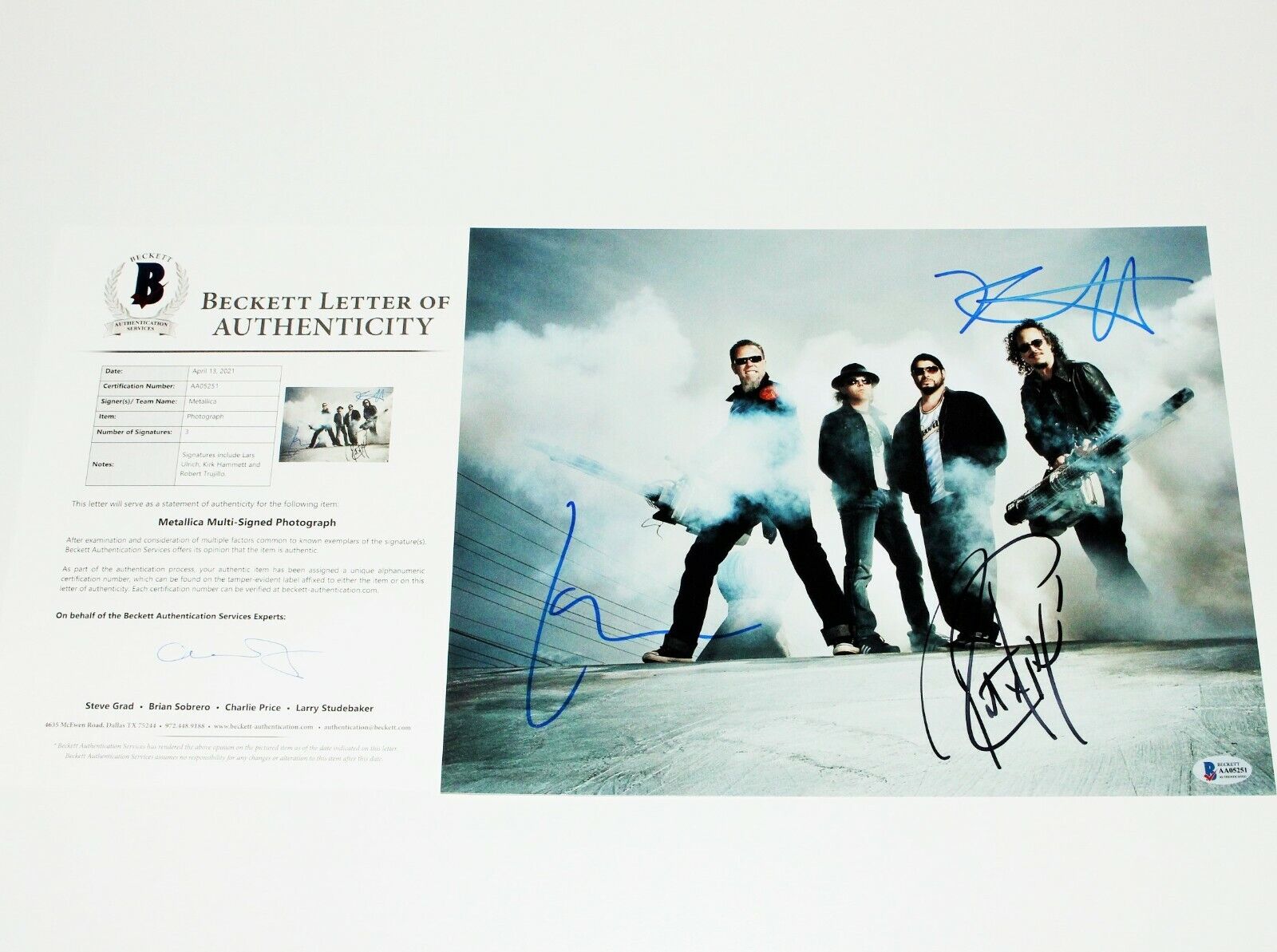 METALLICA BAND SIGNED 11x14 Photo Poster painting BECKETT COA LARS ULRICH KIRK HAMMETT ROBERT x3