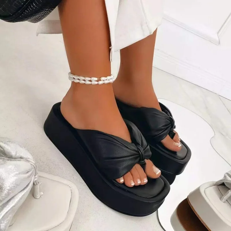 Qengg Platform Woman Flip Flops Retro Brand Style Concise Ladies Summer Shoes Large Size Solid Soft High Heels Women's Slippers