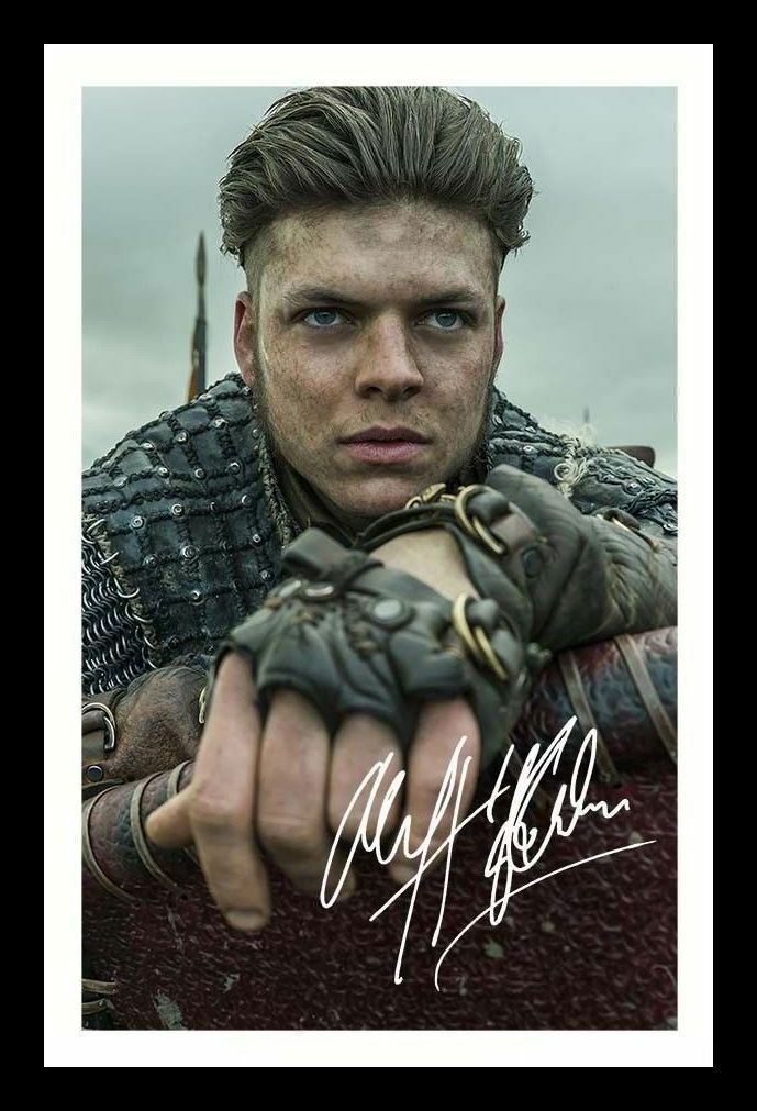 Alex Hogh Anderson - Vikings Autograph Signed & Framed Photo Poster painting