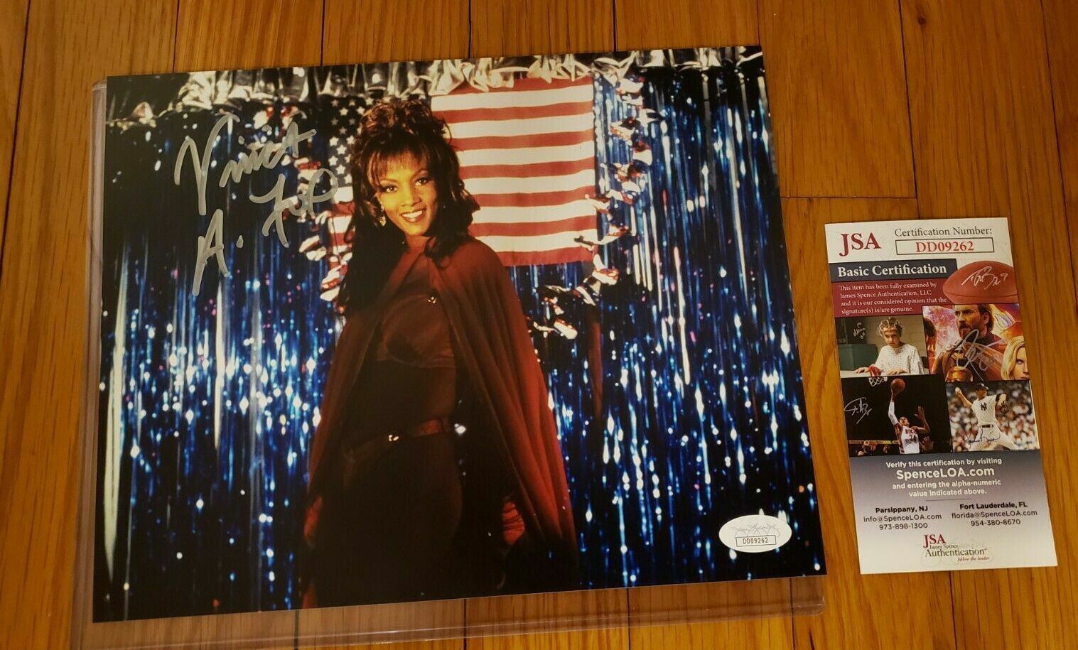 Vivica A. Fox signed Independence Day Jasmine Dubrow 8x10 Photo Poster painting JSA COA