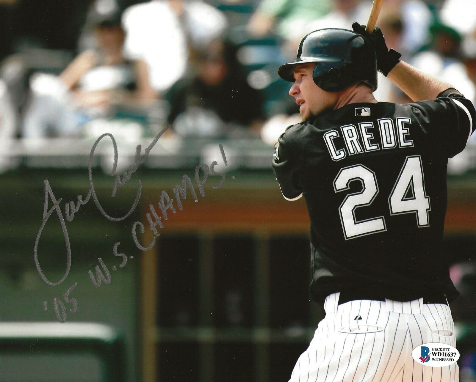 Joe Crede signed White Sox 8x10 Photo Poster painting W/ 2005 W.S. Champs 3 Beckett Witnessed