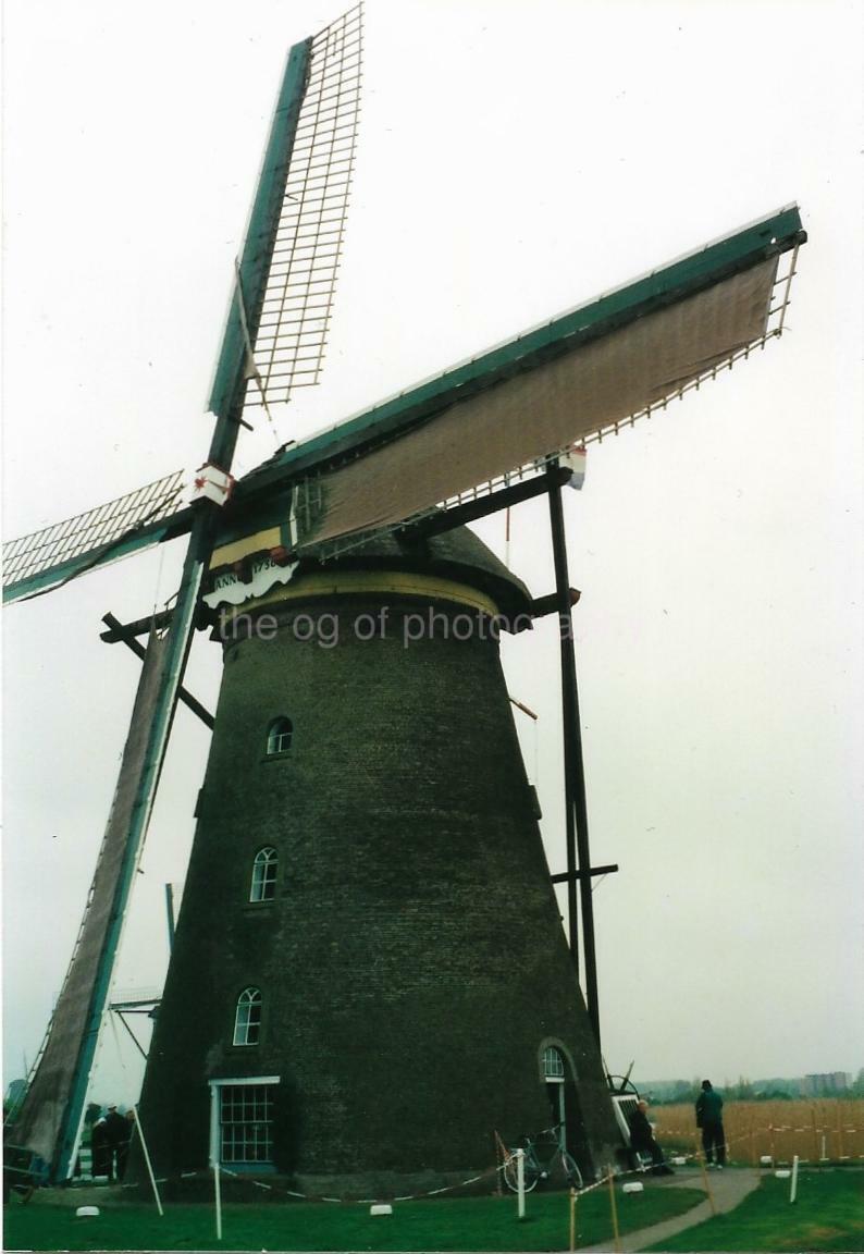 Holland Windmills FOUND Photo Poster paintingGRAPH Color NETHERLANDS Original VINTAGE 010 8 W