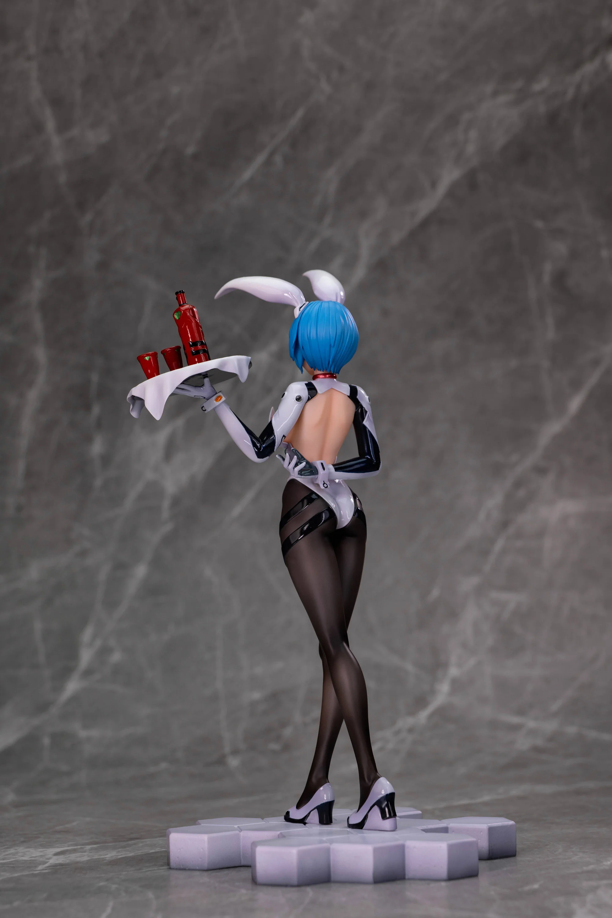 1/7 & 1/4 Scale Bunny Girl Ver. Rei Ayanami - (EVA) Neon Genesis EVAngelion  Statue - Crow Studio